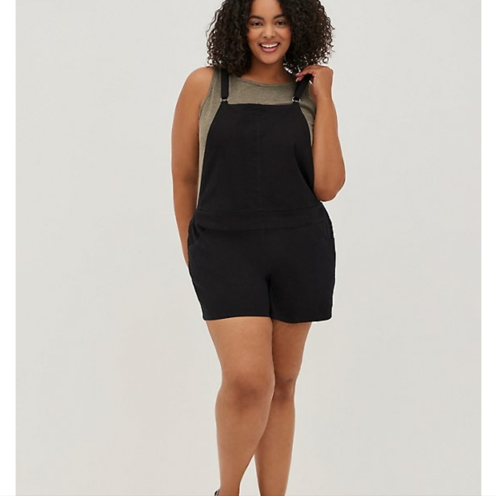 Torrid Size 2 Shortall